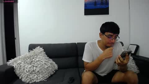 FallGays online show from 03/06/25, 01:37