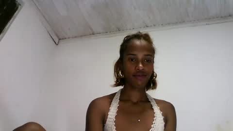 Snapshot of fallinah01 chatting on 07/28/26, 05:12 fallinah01 online show from 07/28/26, 05:12