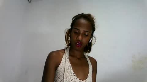 Snapshot of fallinah01 chatting on 07/28/26, 07:39 fallinah01 online show from 07/28/26, 07:39