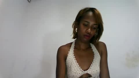 Snapshot of fallinah01 chatting on 07/29/26, 03:59 fallinah01 online show from 07/29/26, 03:59