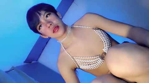 Ivy Lauren online show from 02/01/25, 09:19