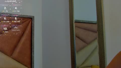 Snapshot of faloonroussel chatting on 05/20/26, 06:36 Faloon online show from 05/20/26, 06:36
