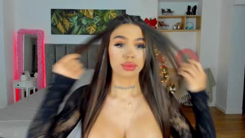 Jennifer online show from 12/09/24, 01:51