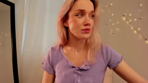 fancyamelia online show from 09/19/25, 12:28