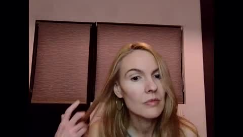 Fanny online show from 01/07/25, 04:05