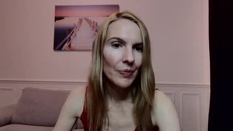 Fanny online show from 01/12/25, 10:54