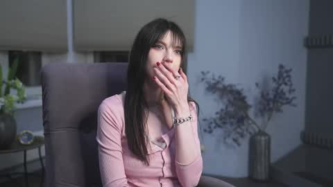 Kim online show from 04/22/26, 07:48