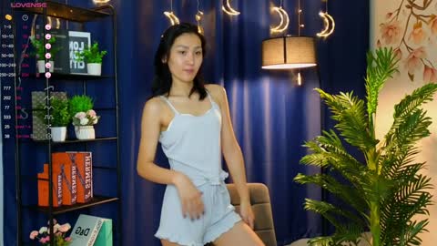 Snapshot of fannygarland chatting on 01/18/25, 01:08 Eva online show from 01/18/25, 01:08