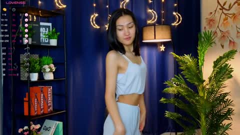 Snapshot of fannygarland chatting on 01/19/25, 01:10 Eva online show from 01/19/25, 01:10