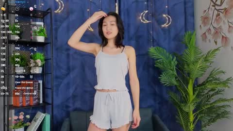 Snapshot of fannygarland chatting on 01/28/25, 01:08 Eva online show from 01/28/25, 01:08