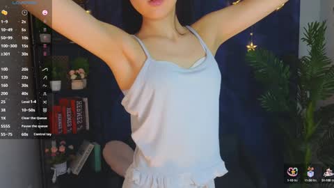 Snapshot of fannygarland chatting on 01/31/25, 01:22 Eva online show from 01/31/25, 01:22