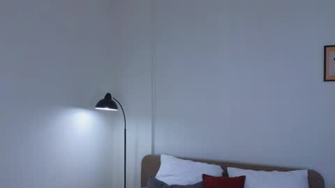 Snapshot of fannygarland chatting on 03/06/25, 04:19 Eva online show from 03/06/25, 04:19