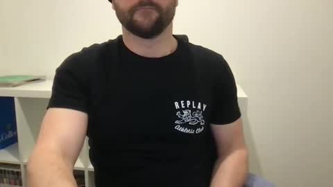 Snapshot of fantacyland chatting on 12/28/24, 03:59 Alex online show from 12/28/24, 03:59