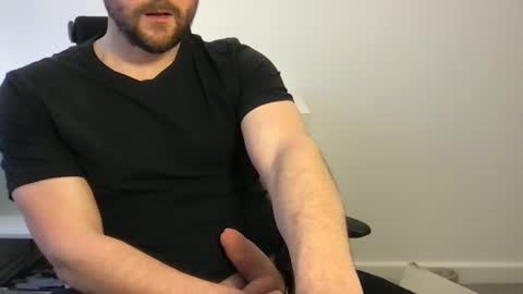 Snapshot of fantacyland chatting on 01/29/25, 01:07 Alex online show from 01/29/25, 01:07