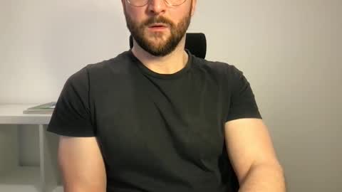 Snapshot of fantacyland chatting on 02/20/25, 01:40 Alex online show from 02/20/25, 01:40