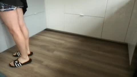 Snapshot of fantacyland chatting on 10/16/25, 08:04 Alex online show from 10/16/25, 08:04