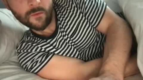 Snapshot of fantacyland chatting on 10/17/25, 08:06 Alex online show from 10/17/25, 08:06