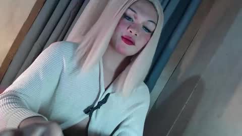 DANIELLA - DONT FORGET TO GIVE ME A THUMBSU UP online show from 03/10/26, 12:10