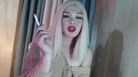 Snapshot of fantasticcock69_daniella chatting on 04/29/26, 11:03 DANIELLA - DONT FORGET TO GIVE ME A THUMBSU UP online show from 04/29/26, 11:03