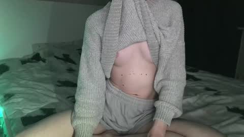 Kira online show from 04/25/26, 02:03