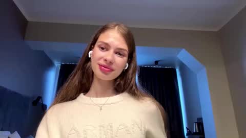 Luna online show from 10/24/25, 07:16