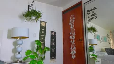 Farah online show from 01/10/26, 12:07