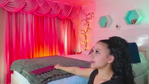 Farah online show from 01/13/26, 12:10