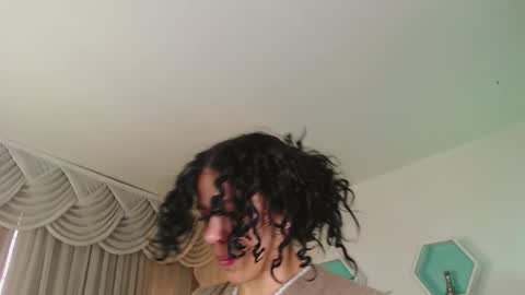 Farah online show from 02/03/26, 12:10