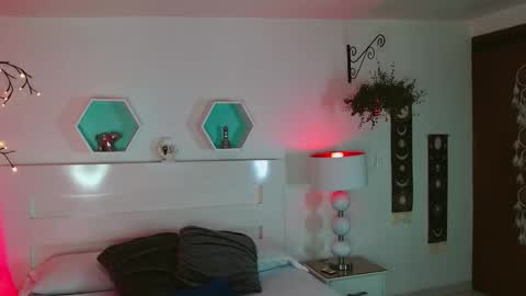 Farah online show from 02/07/26, 12:09