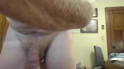 Snapshot of farboy64 chatting on 11/13/25, 05:06 farboy64 online show from 11/13/25, 05:06