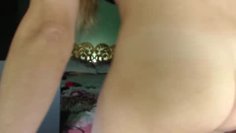 farfalina online show from 09/29/25, 05:01