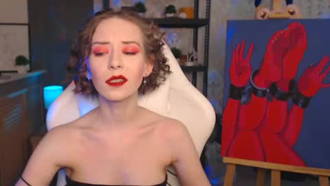 Fascinating   Eyes online show from 02/11/26, 09:42