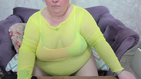 fashiona online show from 02/22/25, 03:01