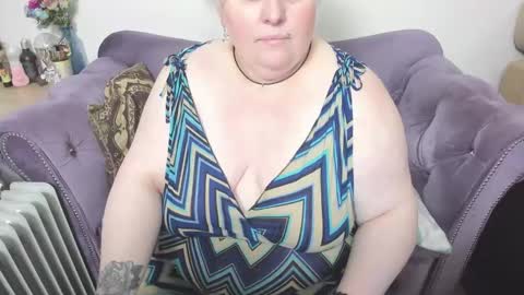 fashiona online show from 03/29/26, 03:39