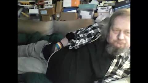 Snapshot of fasteddysex chatting on 12/12/24, 12:38 HoneyCumJuice4U online show from 12/12/24, 12:38