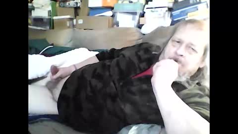 Snapshot of fasteddysex chatting on 01/17/25, 02:50 HoneyCumJuice4U online show from 01/17/25, 02:50