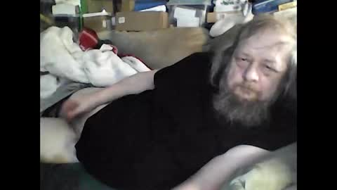 Snapshot of fasteddysex chatting on 02/25/25, 10:26 HoneyCumJuice4U online show from 02/25/25, 10:26