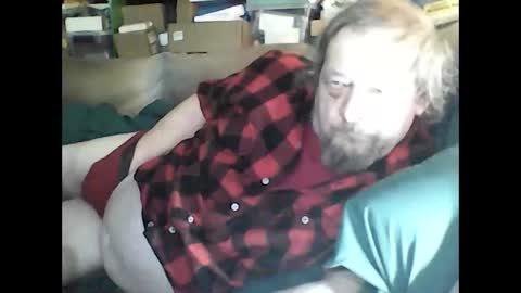 Snapshot of fasteddysex chatting on 10/25/25, 05:40 HoneyCumJuice4U online show from 10/25/25, 05:40