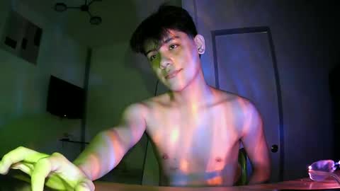 fastfucker_22 online show from 12/04/25, 10:57