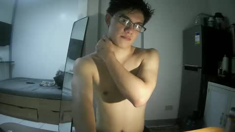 fastfucker_22 online show from 03/18/26, 04:21