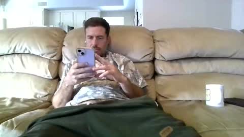 Snapshot of fat_dick_brian chatting on 07/04/26, 03:18 FATdickBOY online show from 07/04/26, 03:18
