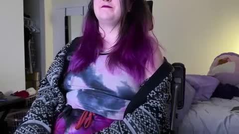 Snapshot of fat_harley chatting on 02/02/25, 02:48 Harley Q online show from 02/02/25, 02:48