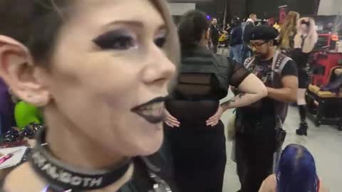  Lily  Waifu  online show from 10/26/25, 08:48