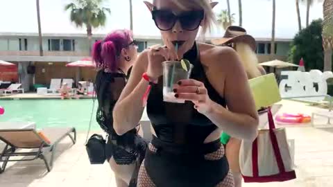  Lily  Waifu  online show from 04/22/26, 07:37