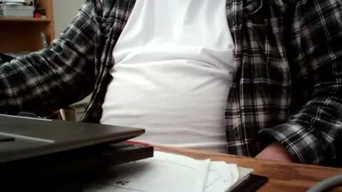 fatbellyitalian3 online show from 11/23/25, 01:33