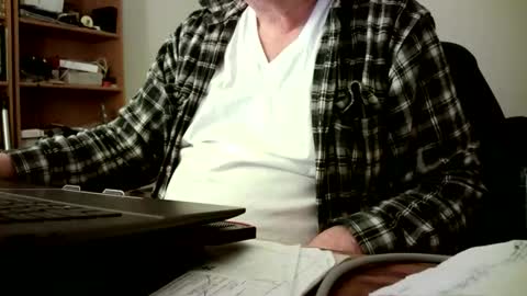 fatbellyitalian3 online show from 12/17/25, 12:22