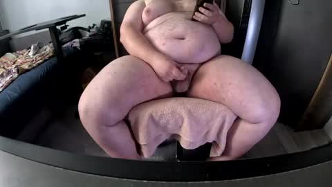 Snapshot of fatchubbybearguy chatting on 05/15/26, 02:02 fatchubbybearguy online show from 05/15/26, 02:02