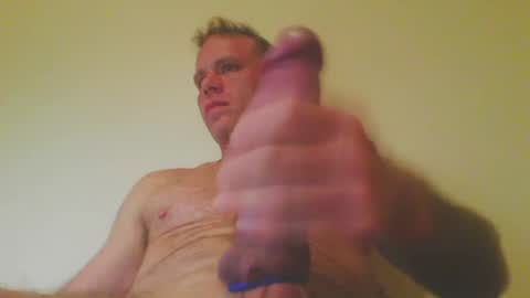 Snapshot of fatd4puss chatting on 09/20/25, 01:28 fatd4puss online show from 09/20/25, 01:28