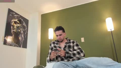 Snapshot of fatdick_1 chatting on 04/22/26, 07:15 M A T T E O online show from 04/22/26, 07:15
