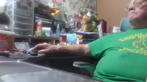 Snapshot of fatfreddythecat chatting on 05/06/26, 02:19 Fred. online show from 05/06/26, 02:19